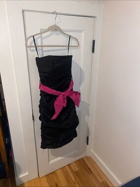 Vintage 90’s Betsey Johnson Black Strapless Ruched Dress w/Hot Pink Sash and Bow